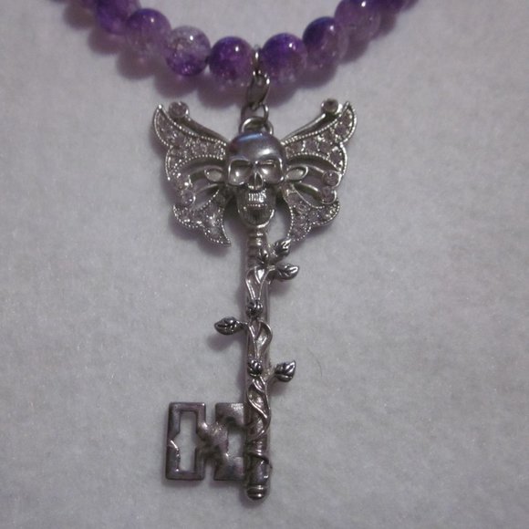 Purple and Clear Two Tone Crackle Skull Key Necklace. - Picture 2 of 6